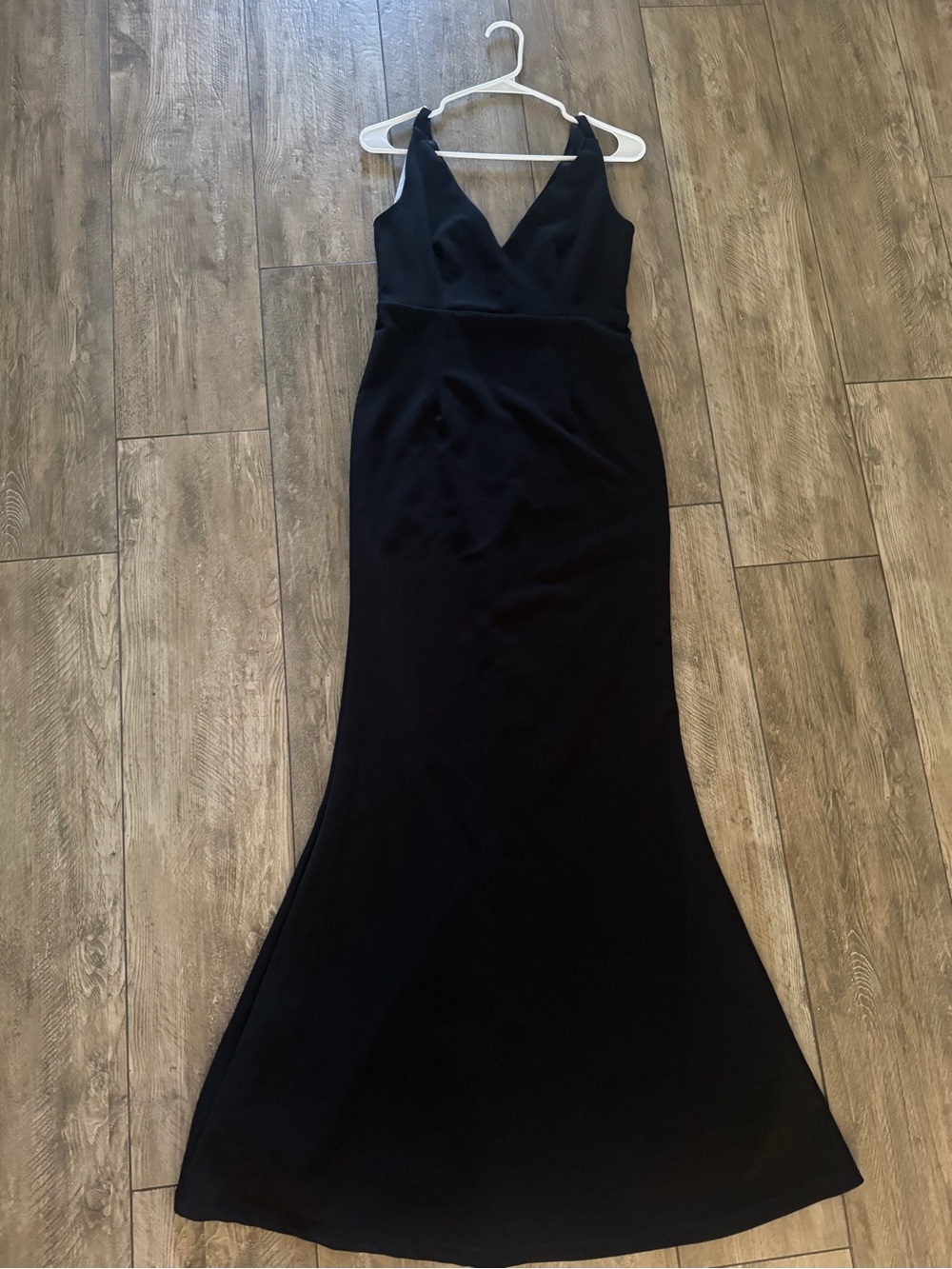 Lulu's Black Sleeveless V-Neck Maxi Gown
